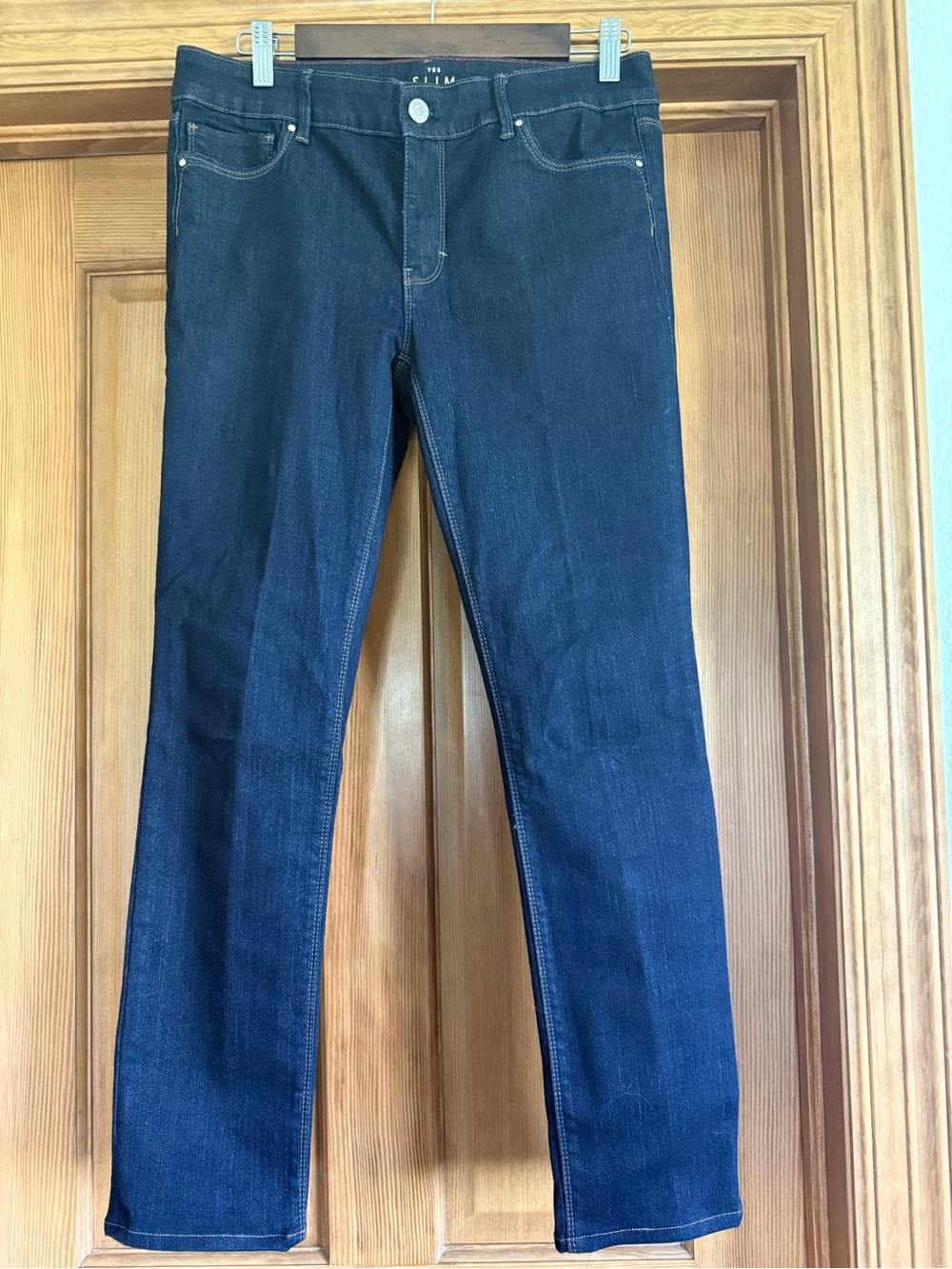 White House Black Market Women's Dark Blue Slim Straight Jeans